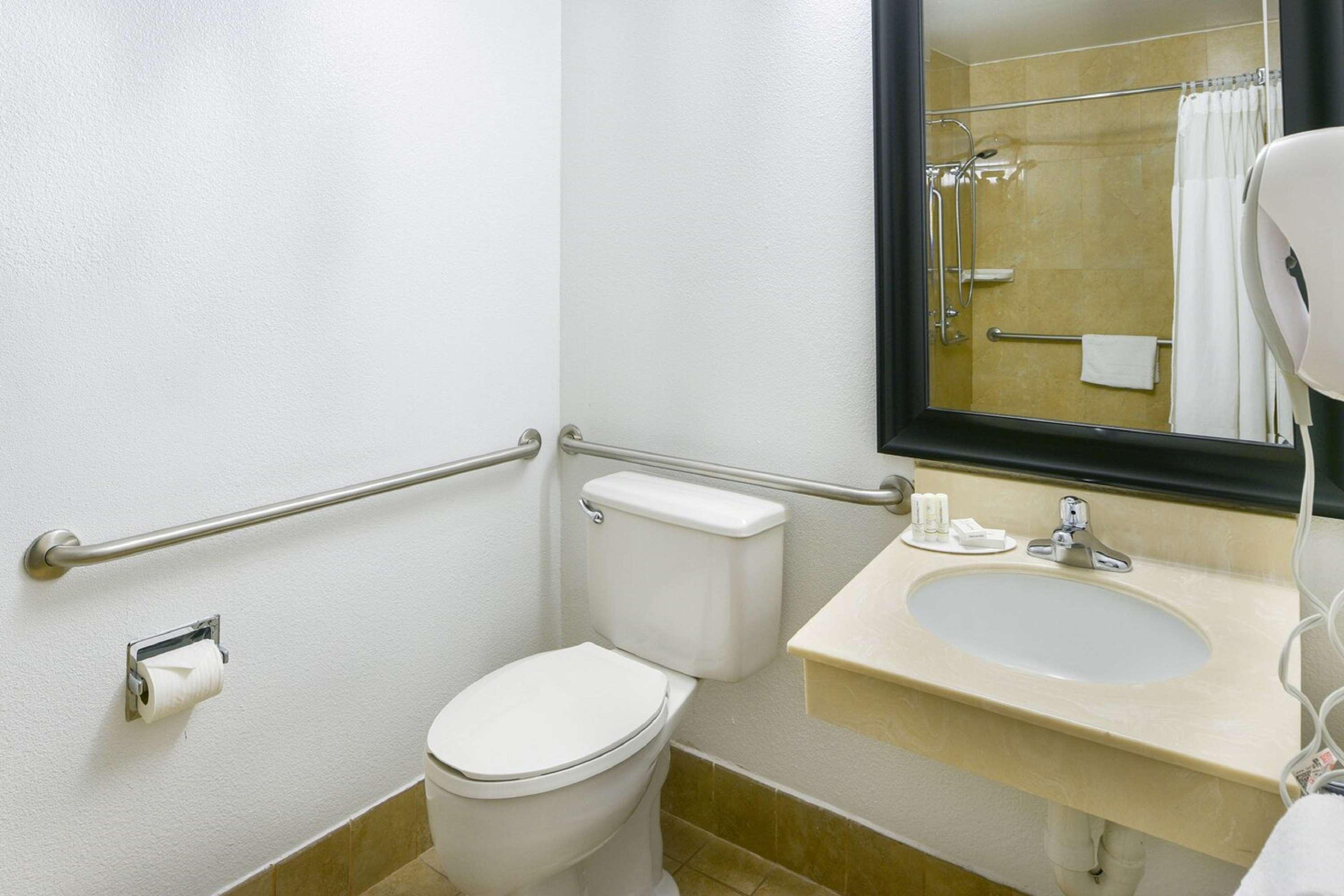Surestay Hotel By Best Western Ontario Airport Kültér fotó