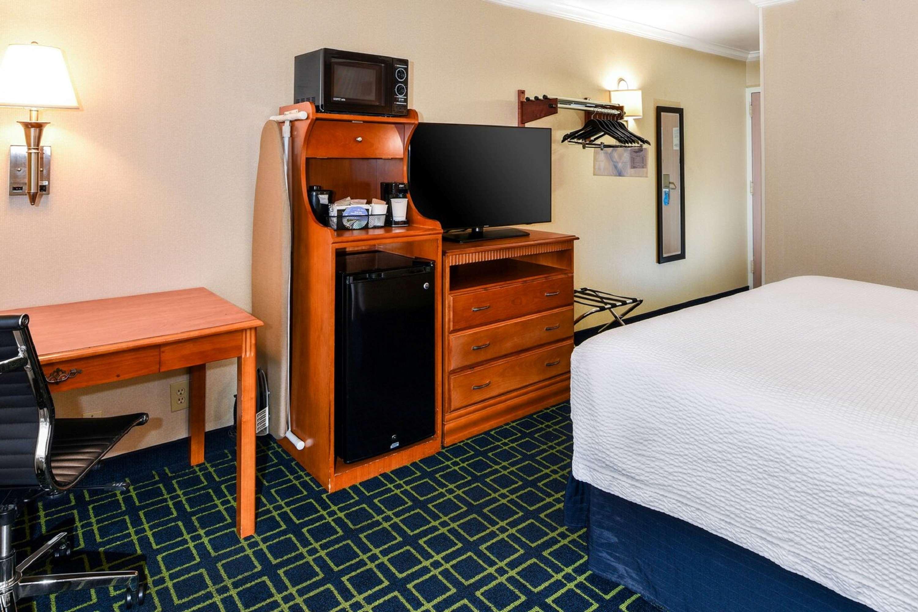 Surestay Hotel By Best Western Ontario Airport Kültér fotó